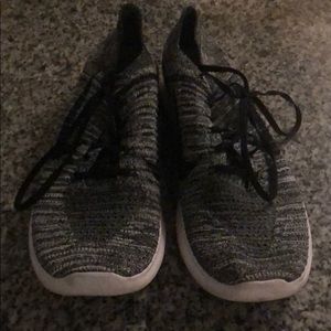 Nike Flyknit Free Run